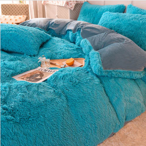 Warm and soft plush duvet cover, candy-colored for a cheerful bedroom ambiance.