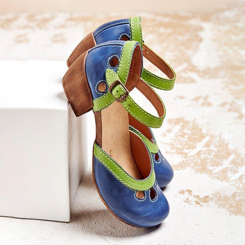 Stylish women's black block heel sandals with open toe and secure ankle strap, perfect for summer casual wear.