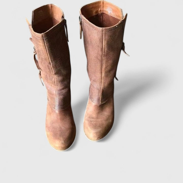 Comfortable brown women's orthopedic western boots, providing stylish support for casual fall fashion.