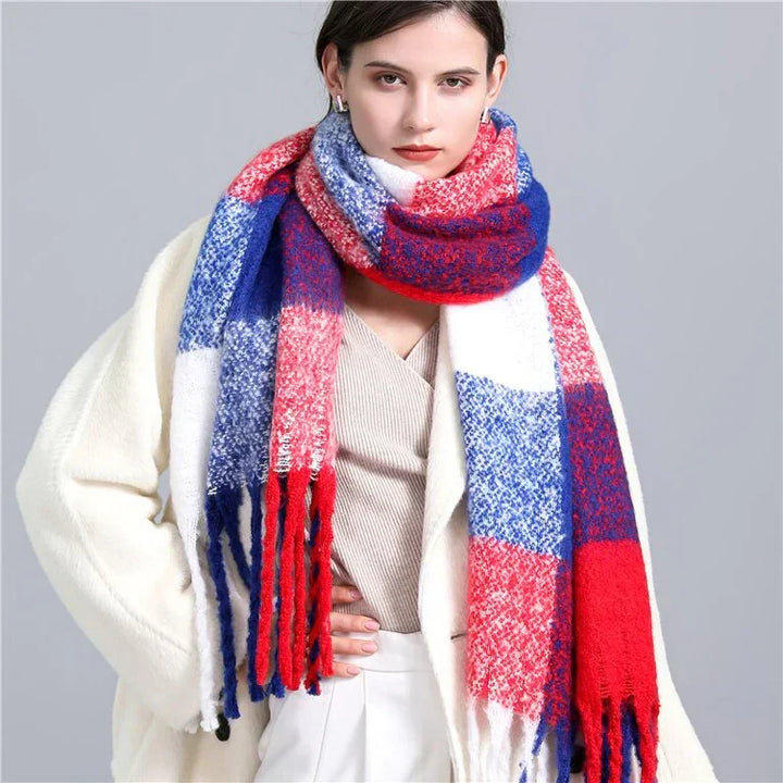 Elira women's cozy winter scarf, stylish plaid design for warmth.