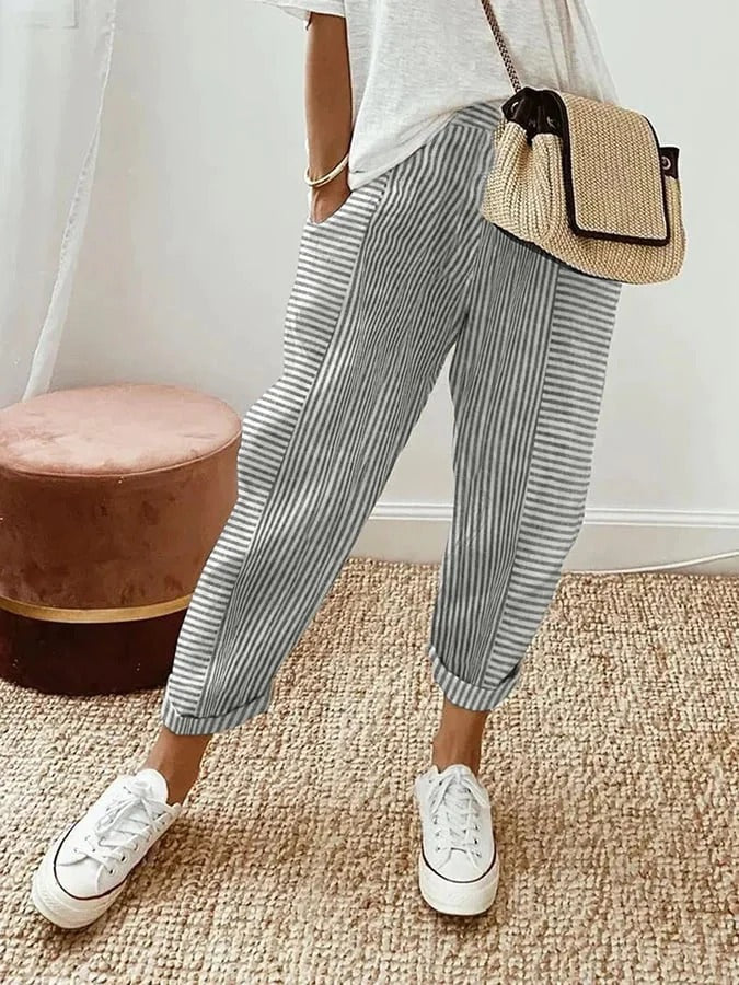 Versatile women's striped drawstring pants, ideal for casual outings, comfortable lounge wear, or travel.