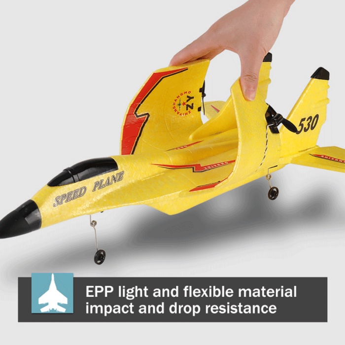 Durable SU35 RC plane, a 2.4Ghz remote control jet glider with LED lights, ideal for beginner to advanced pilots.