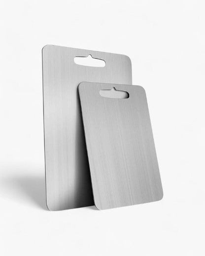 "Tagliere in titanio antibatterico, resistente e igienico, elegante e moderno per cucina, non assorbe odori né batteri."