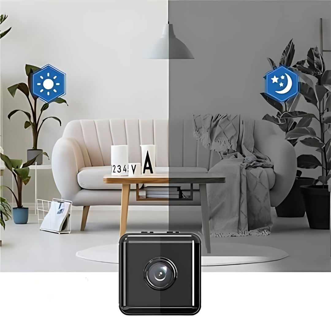 "Telecamera di sicurezza HD wireless bianca per interni, design compatto 30mm, video 1080P, controllabile via app mobile."
