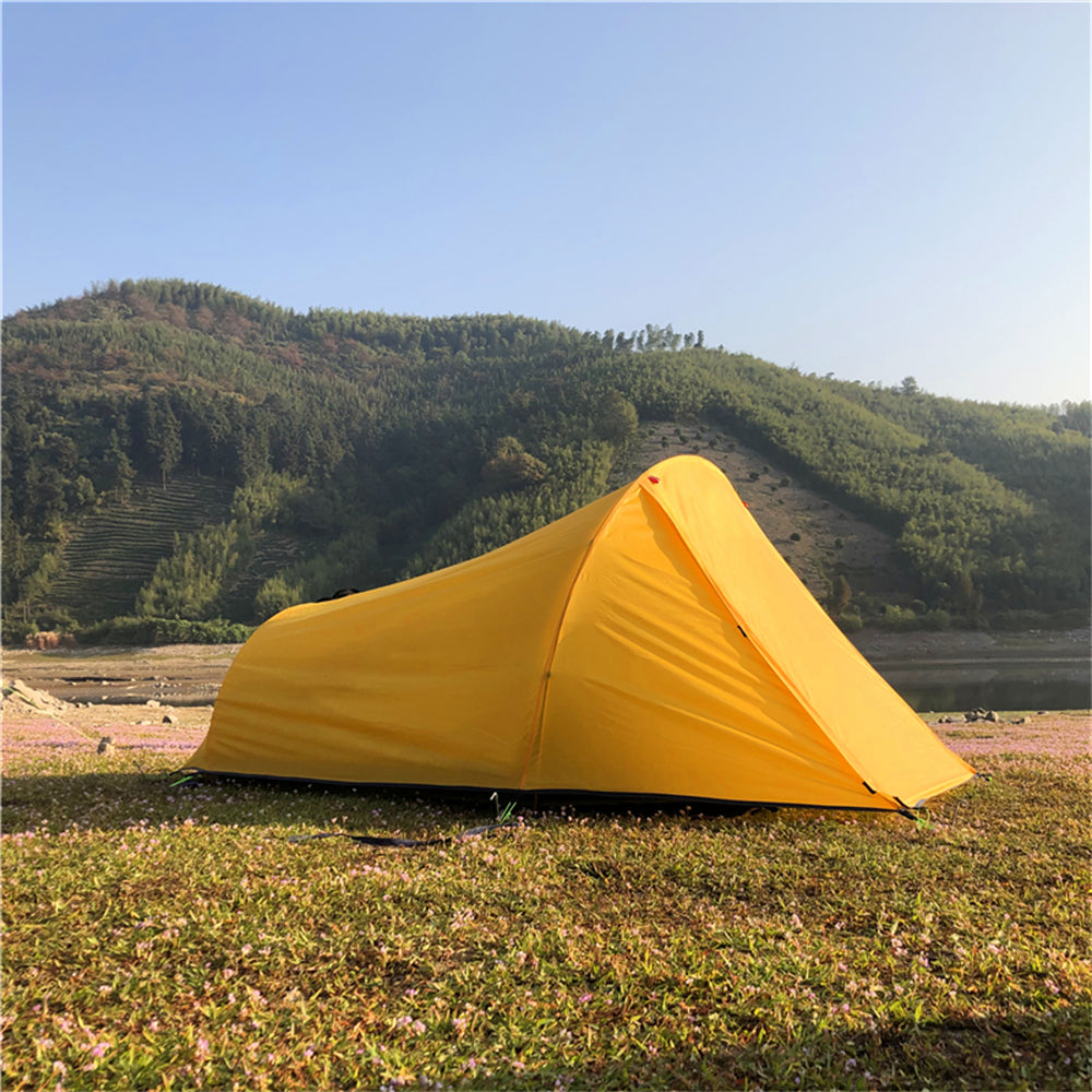 Versatile 2-person ultralight tunnel camping tent, 1.58kg, unisex design.