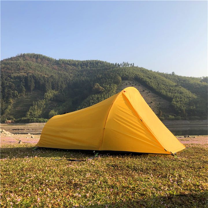 Versatile 2-person ultralight tunnel camping tent, 1.58kg, unisex design.
