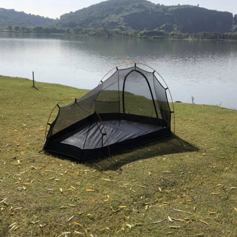 Essential camping gear: 2-person ultralight tunnel tent, 1.58kg, waterproof.