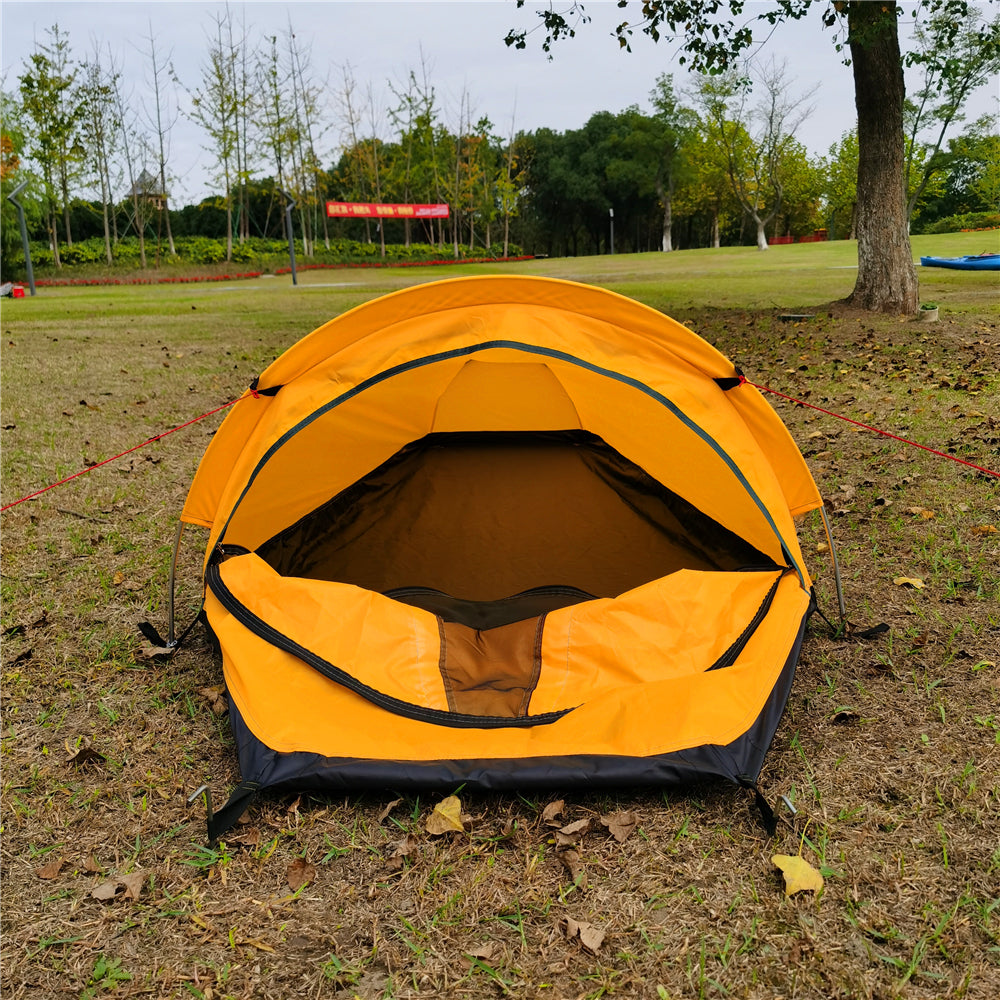 Waterproof bivy tent protecting gear, suitable for extreme backpacking.