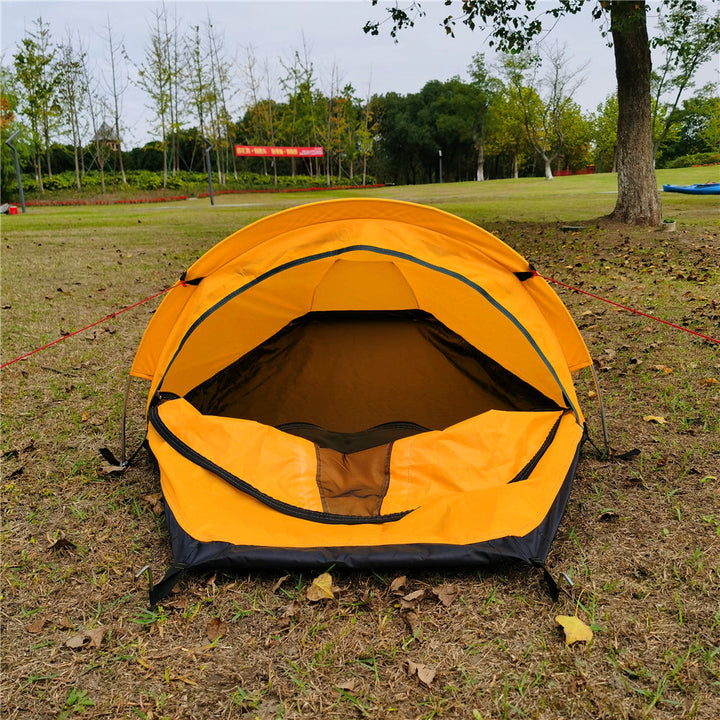 Waterproof bivy tent protecting gear, suitable for extreme backpacking.