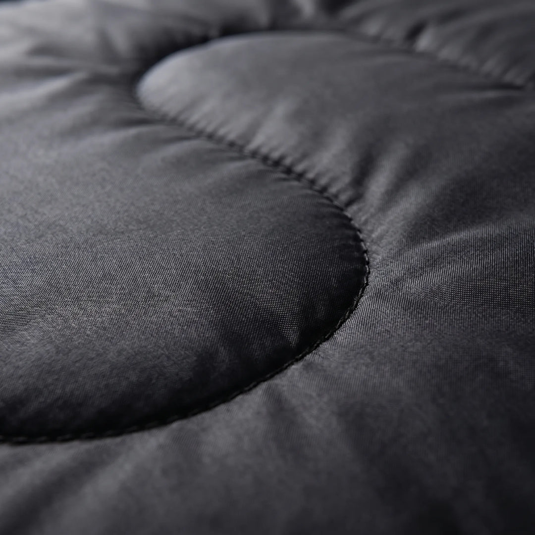 Mummy and envelope style 4-season sleeping bag, ideal for unisex campers & hikers in diverse outdoor conditions.
