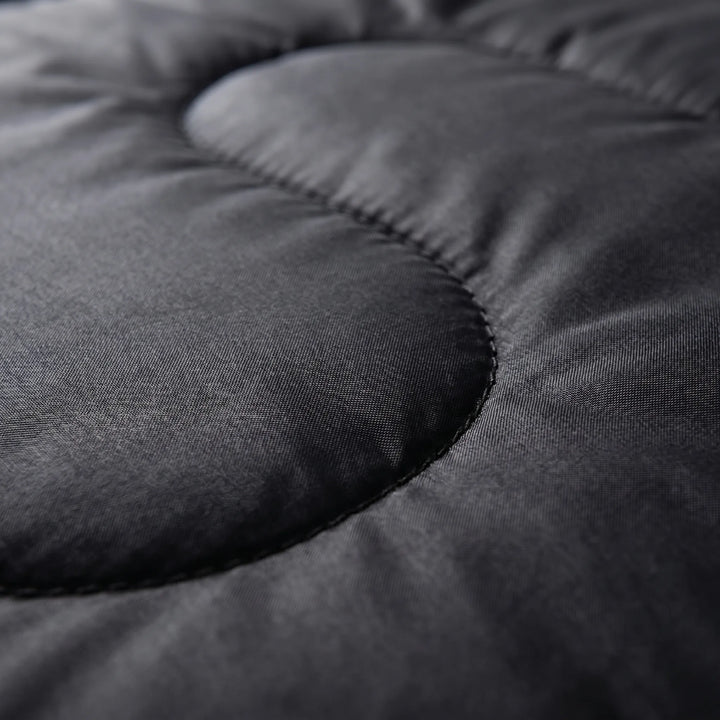 Mummy and envelope style 4-season sleeping bag, ideal for unisex campers & hikers in diverse outdoor conditions.