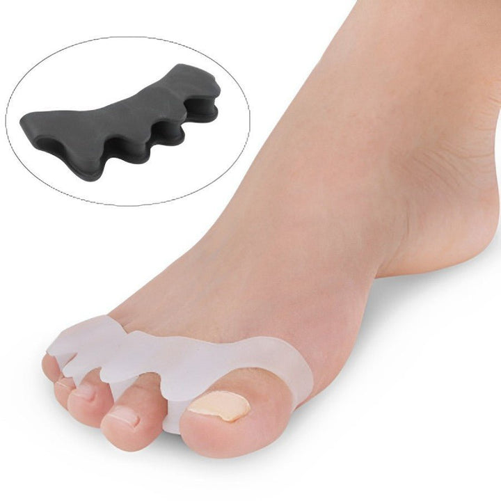 Applying an adjustable toe straightener for bunion relief & hammer toe correction. Foot comfort support.