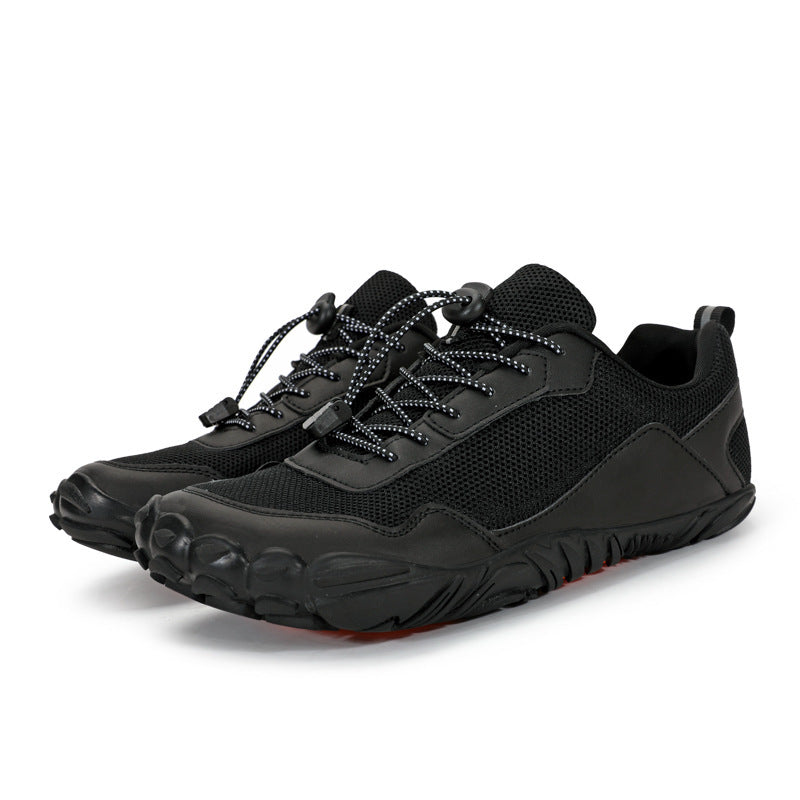 Minimalist unisex hiking trainers: flexible, wide toe box design for natural barefoot feel & non-slip traction.