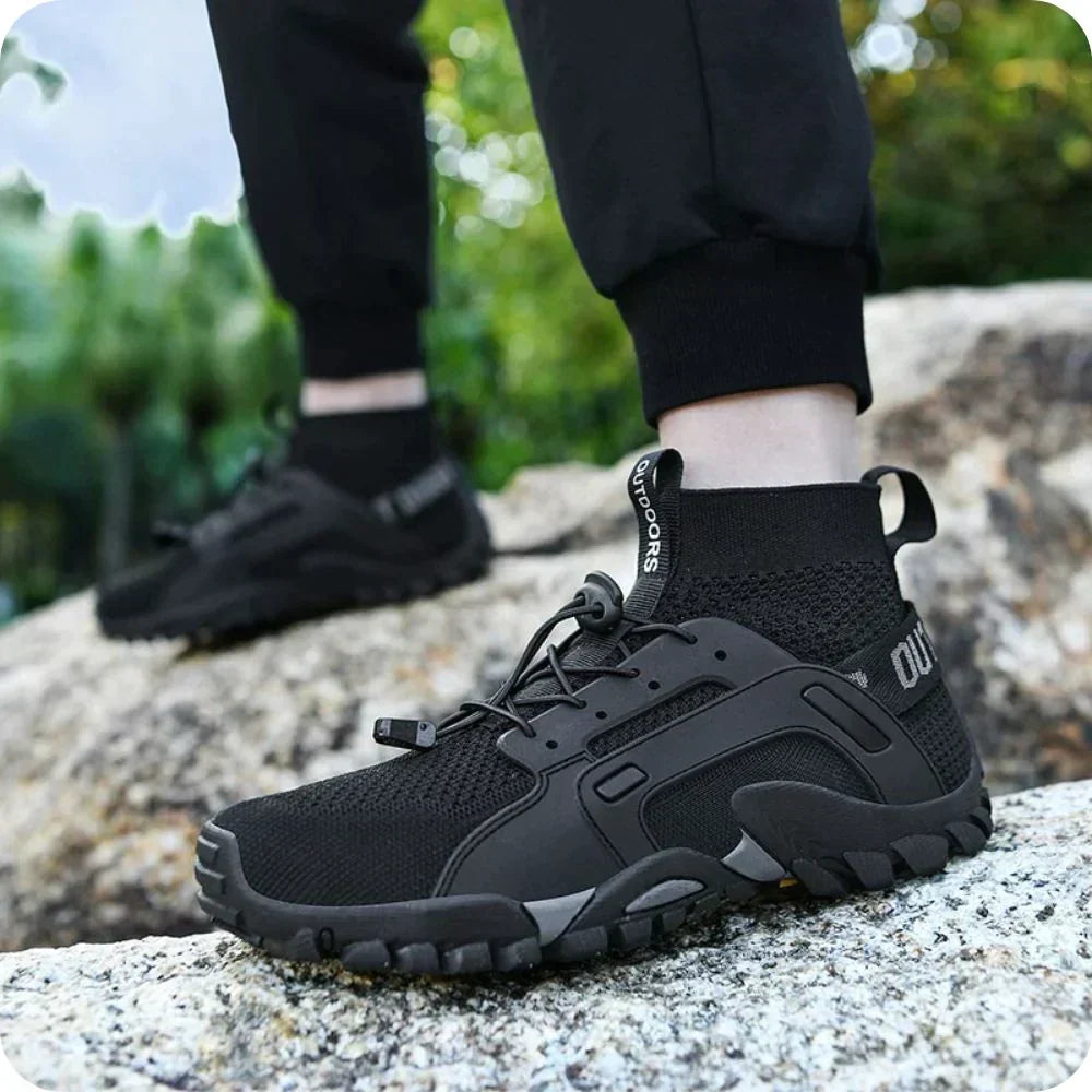 Flexible minimalist barefoot shoes, unisex, with roomy toe box for comfortable natural movement.