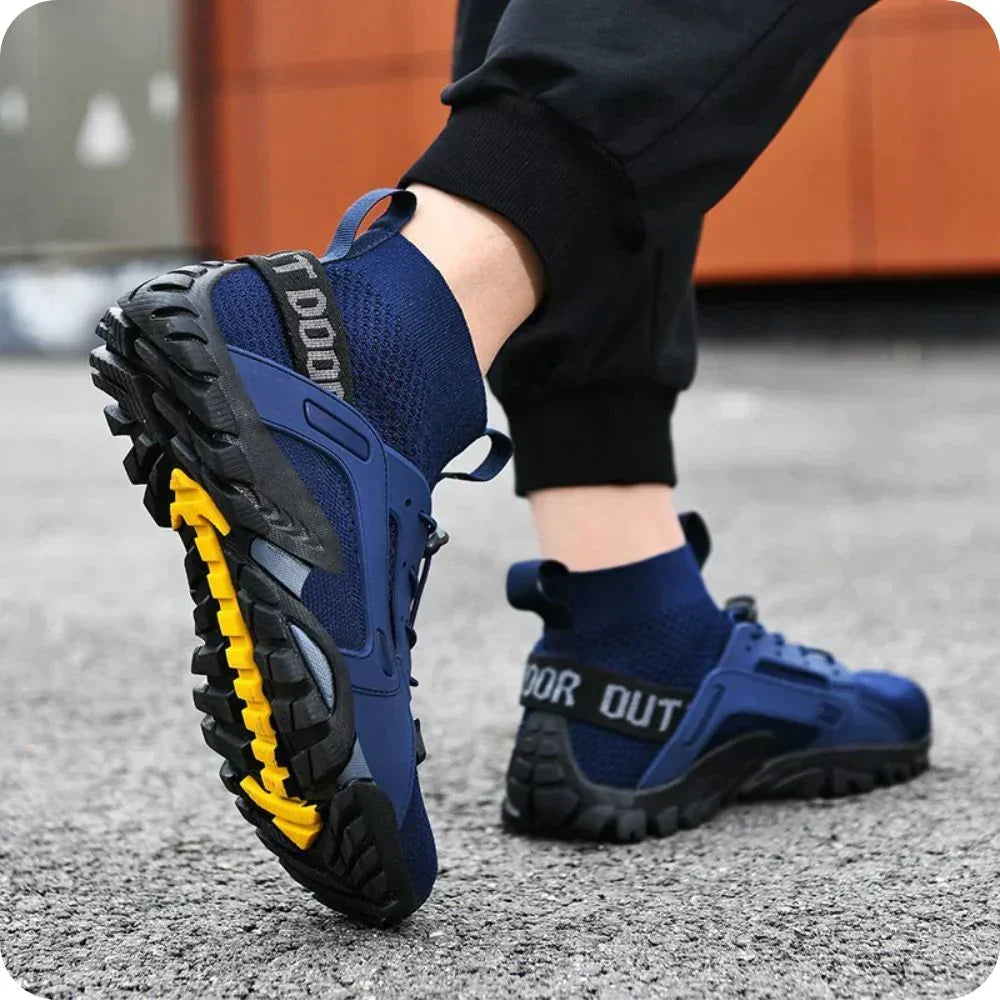 Unisex athletic barefoot shoes, flexible sole for natural movement, lightweight & comfortable.