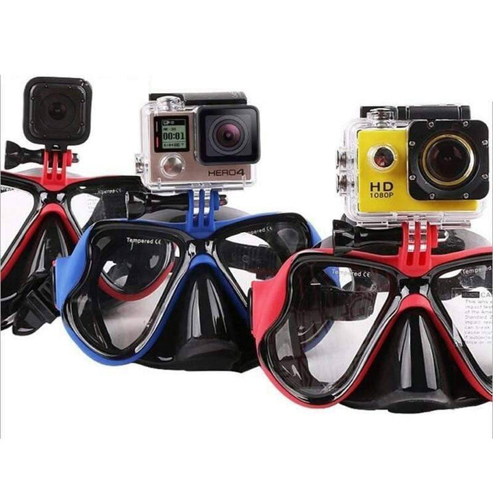 Diving mask with integrated camera mount and snorkel, ideal for capturing water sports memories