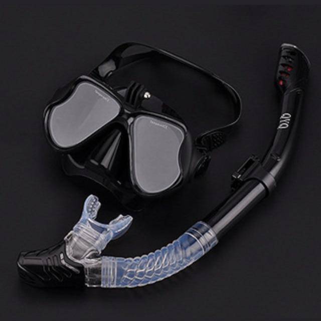 Comfortable unisex diving mask with camera mount, snorkel for exploring ocean depths and marine life
