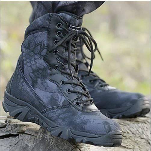 Unisex durable hiking boots in a winter setting, emphasizing their robust design for outdoor tracking.