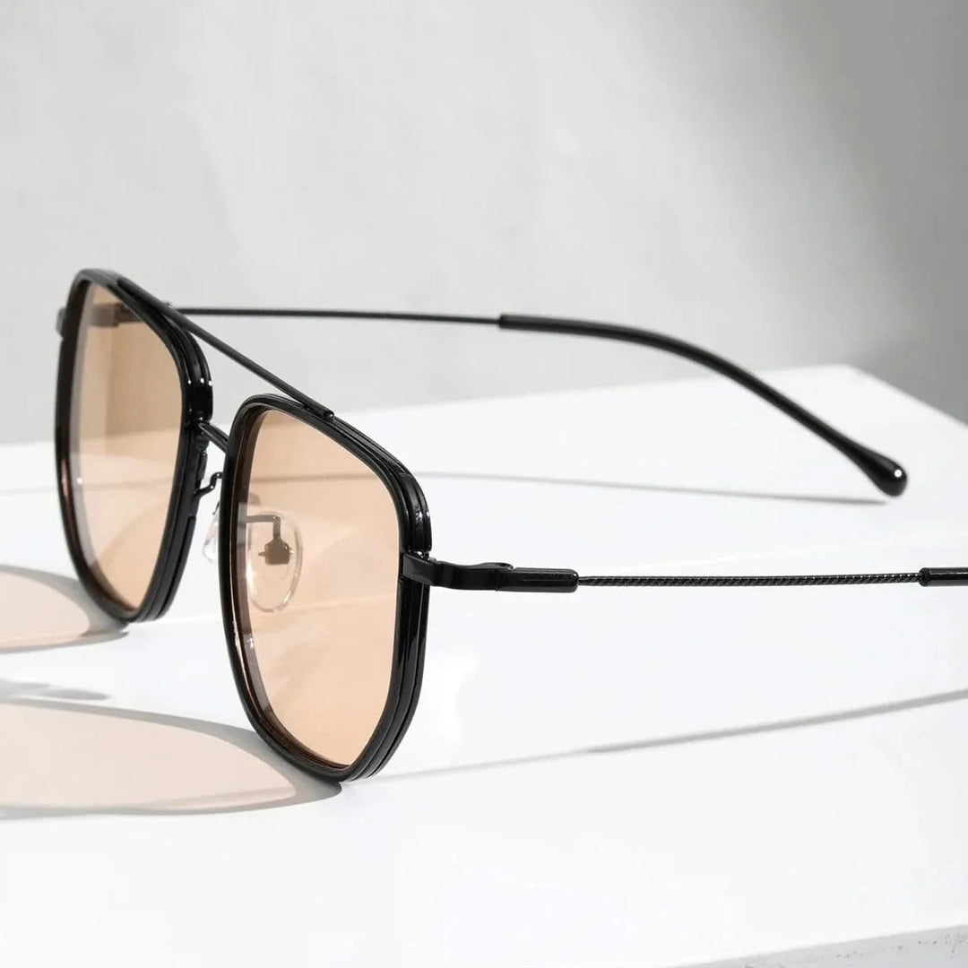 Trendy unisex shades with high-quality UV protection lenses and a stylish metal frame.