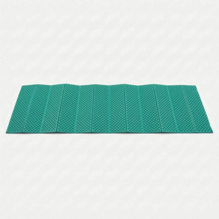 Closed-cell XPE foam camping mat for optimal insulation & comfort on cold ground. Essential outdoor sleeping pad.