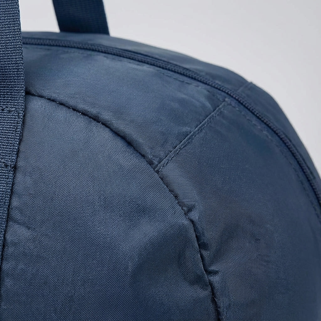 Versatile unisex travel duffel bag, foldable for easy storage, with a dedicated wet dry compartment.