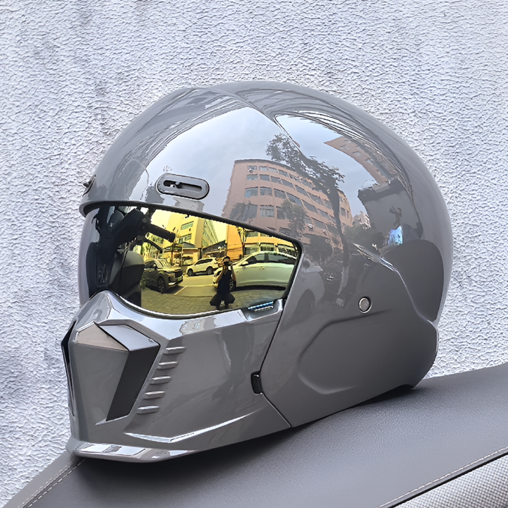 Premium full face motorcycle helmet, comfortable fit, scratch-resistant visor & UV protection.