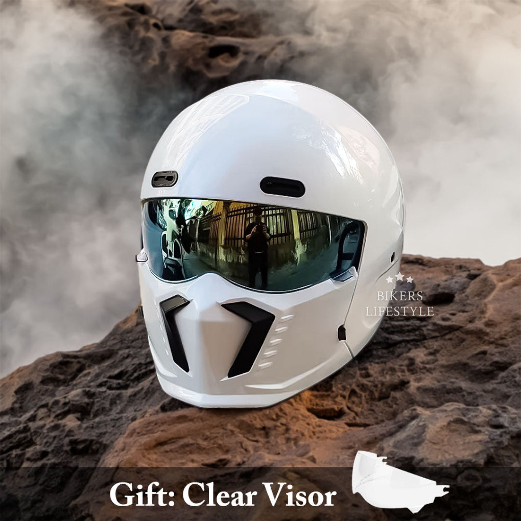 Vintage style full face motorcycle helmet, DOT certified, combining safety with classic aesthetics.