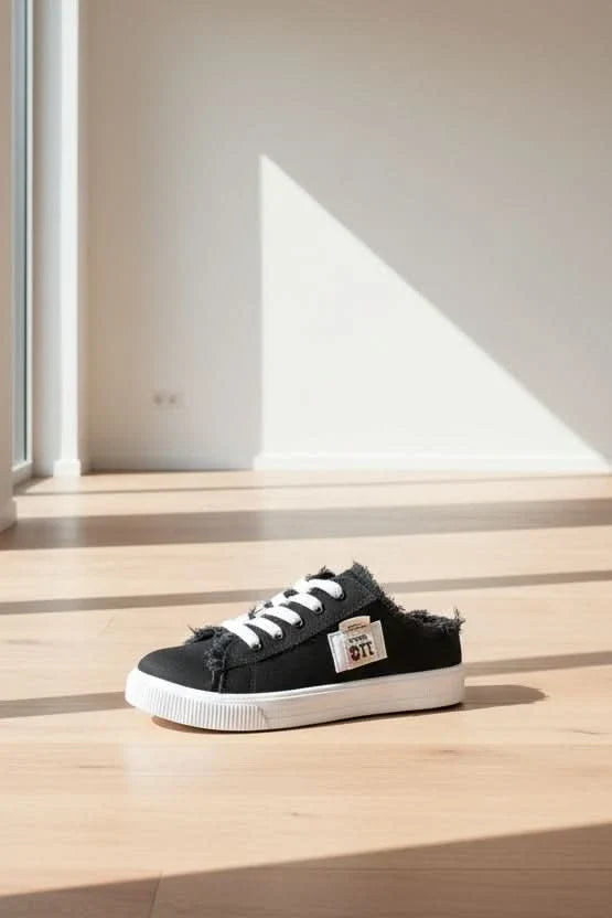 Fashionable unisex high-top lace-up sneakers, essential casual shoes for comfortable everyday style.