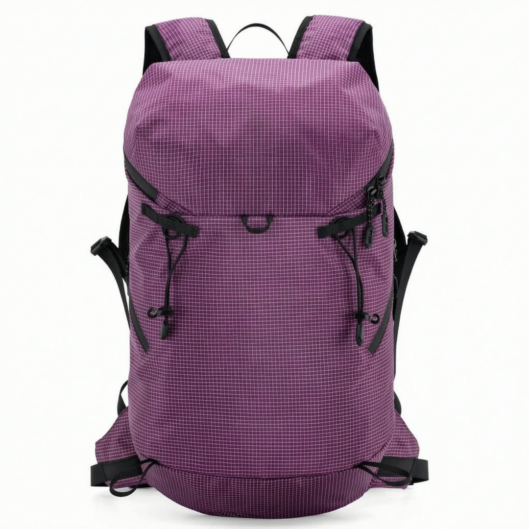Hydration-ready unisex daypack, lightweight backpack for hiking and outdoor adventures.