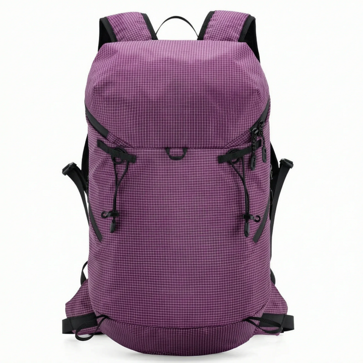 Hydration-ready unisex daypack, lightweight backpack for hiking and outdoor adventures.
