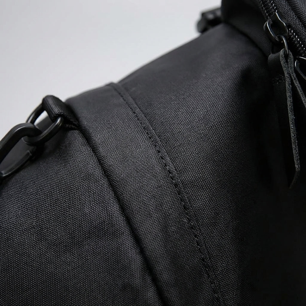Durable & lightweight travel backpack with multiple compartments. Waterproof Voyagrin daypack, ideal for organized trips.