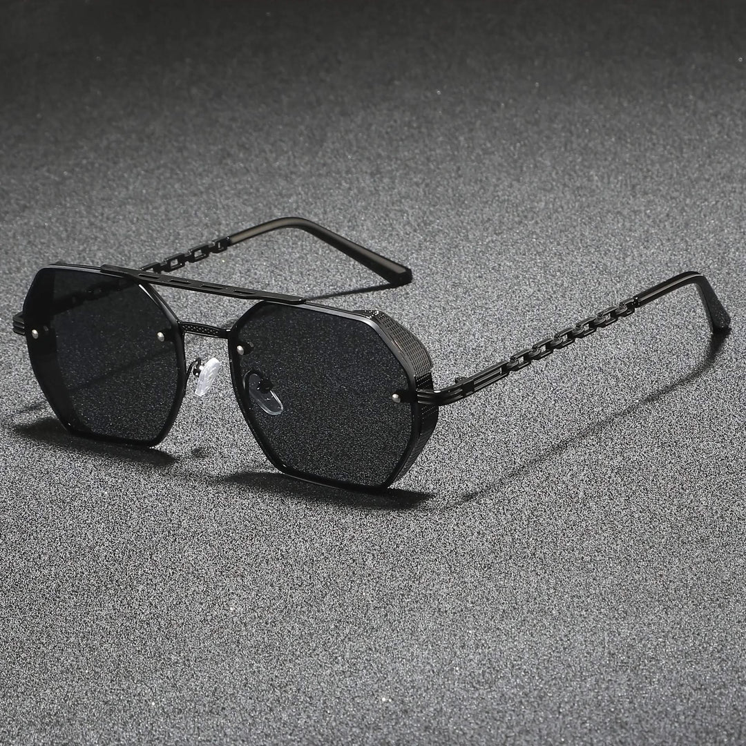 Contemporary unisex geometric metal frame sunglasses, providing essential UV protection & modern style.