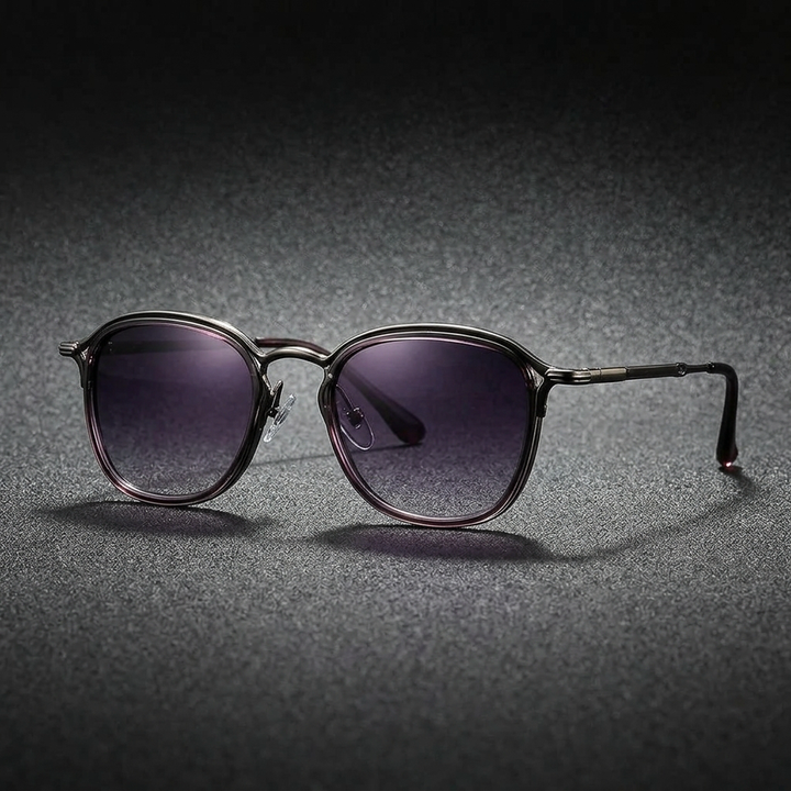 Silver Frame Unisex Modern Round UV400 Shades. Stylish eye protection, anti-glare.