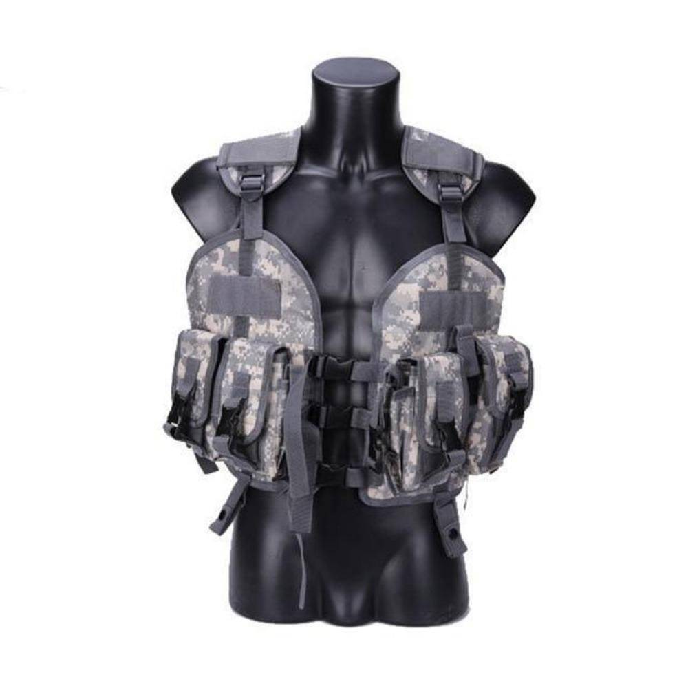 Unisex outdoor tactical vest with various sizes of pockets, perfect for carrying hunting and survival essentials.