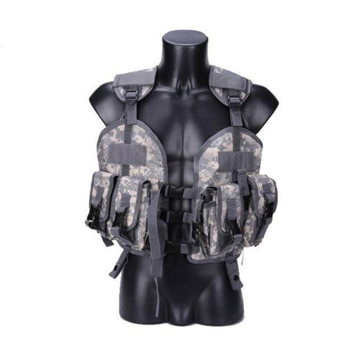 Unisex outdoor tactical vest with various sizes of pockets, perfect for carrying hunting and survival essentials.