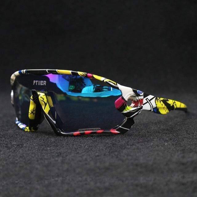 Sporty photochromic sunglasses with UV400 protection, unisex and perfect for cycling