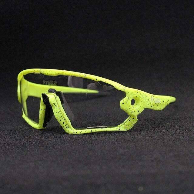 Photochromic sunglasses with full UV400 protection, unisex design for outdoor sports
