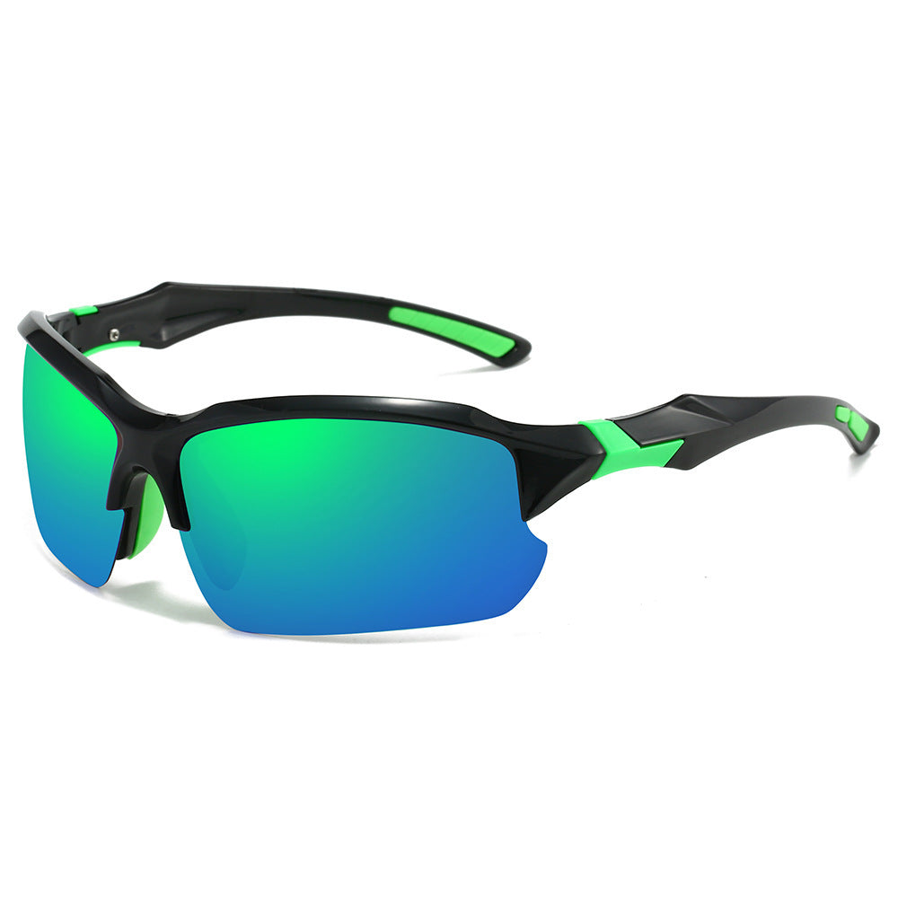Premium unisex sports eyewear, polarized for ultimate glare reduction & robust UV protection during active use.
