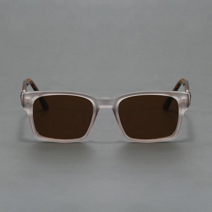 Durable & lightweight unisex retro squared-frame sunglasses, comfortable eye protection.