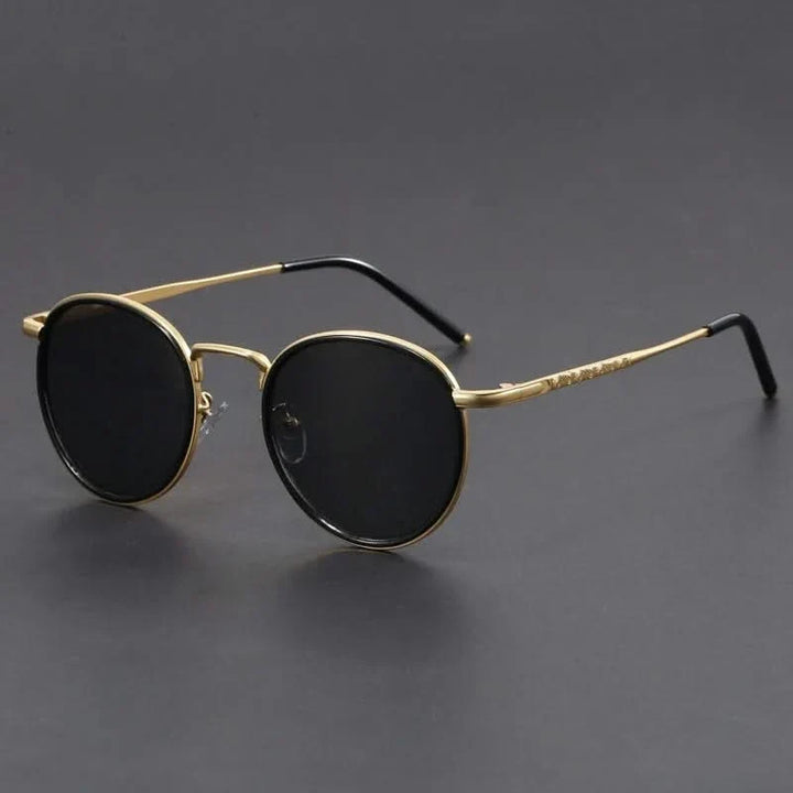 Versatile unisex aviator sunglasses, sleek metal frame, ultimate UV protection.