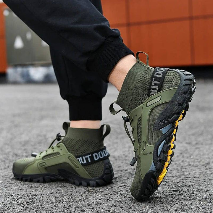 Breathable slip-on hiking shoes for unisex adults, perfect for comfortable outdoor trekking