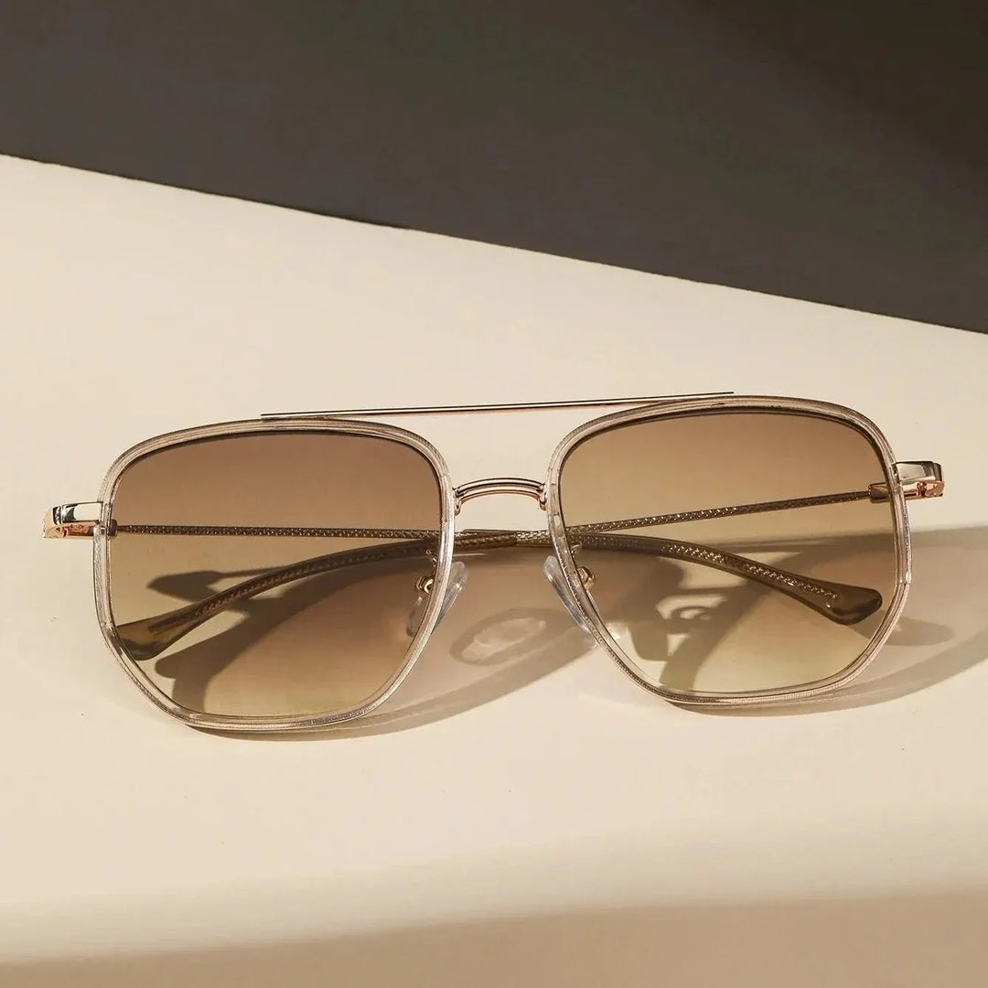 Trendy unisex sunglasses, perfect for any outfit, with excellent UV protection for bright days.