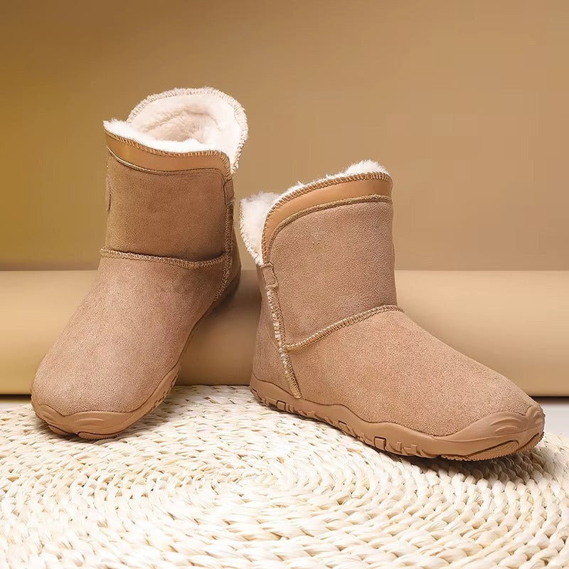 Grounding natural feel barefoot boots, warm and comfortable for winter outdoor activities.