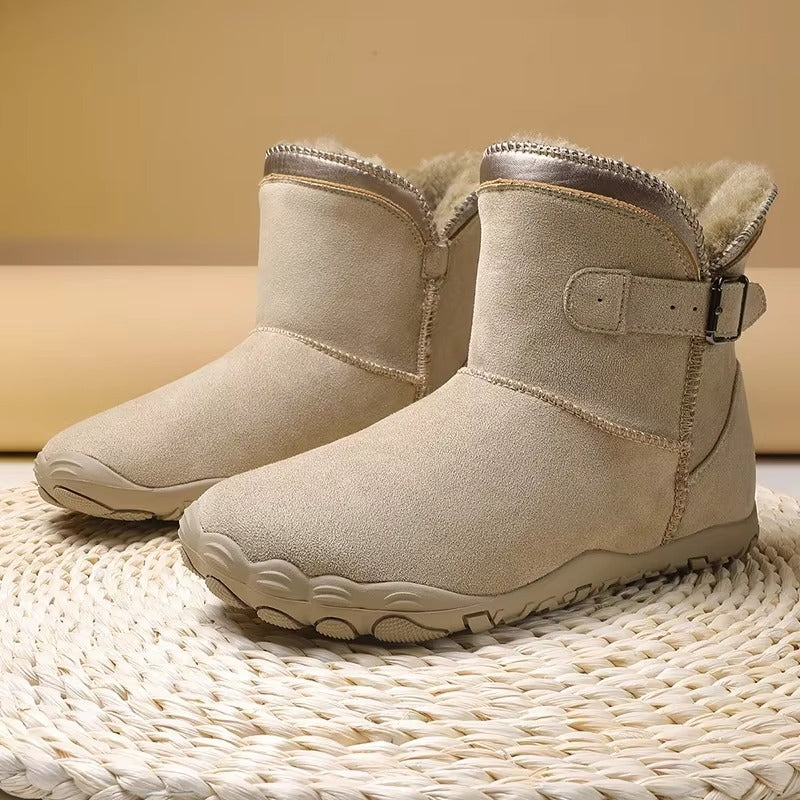 Everyday comfortable winter barefoot boots with a flexible sole for natural foot health.