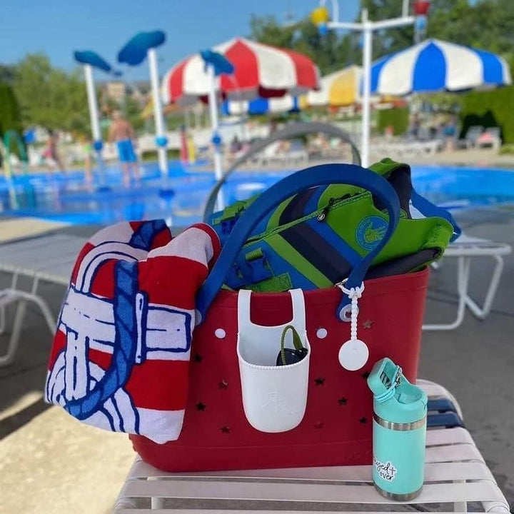 Practical waterproof market bag, unisex design, doubles as a sand-free beach tote or travel bag.