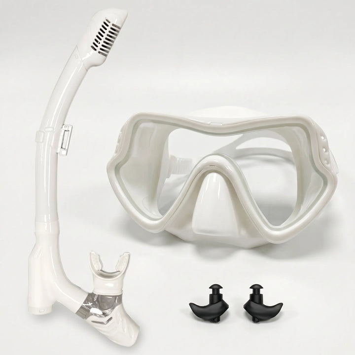 Adjustable silicone strap on a wide view snorkeling mask ensures a secure, comfortable fit for diving.