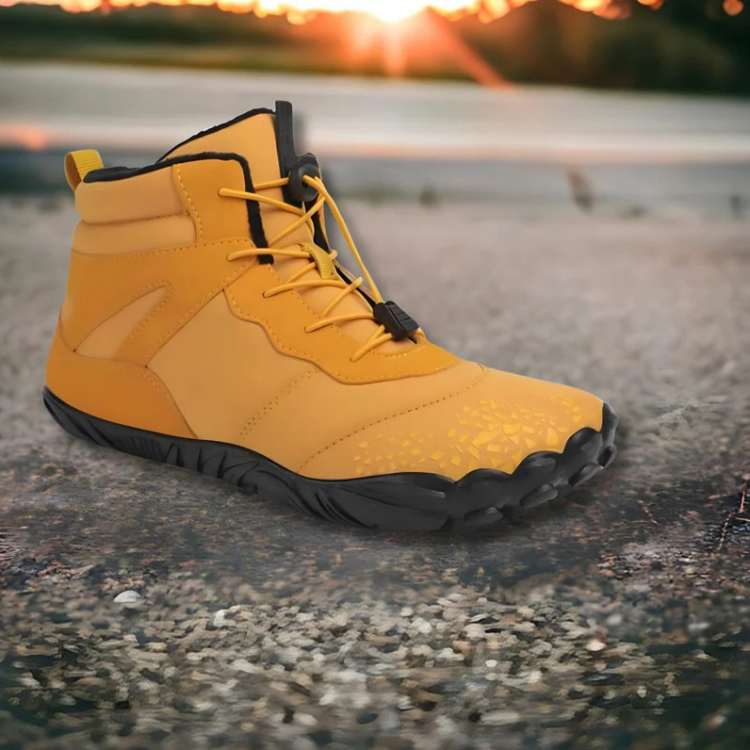 Unisex non-slip barefoot shoes for winter, featuring a flexible sole perfect for hiking