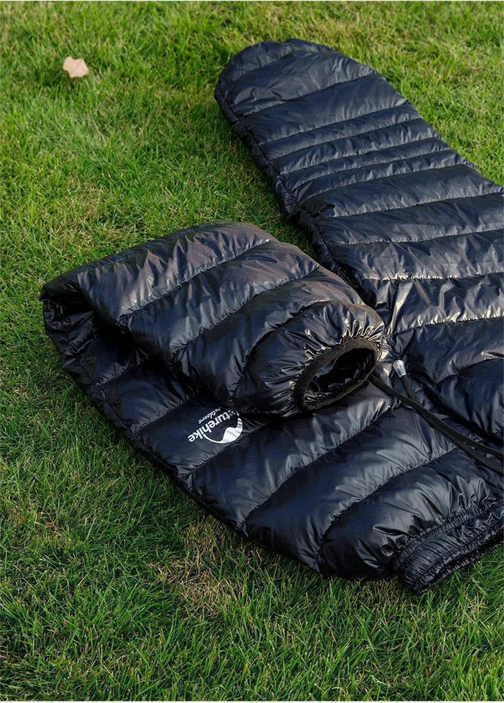 Unisex outdoor winter pants with zippered pockets and adjustable waist for hiking