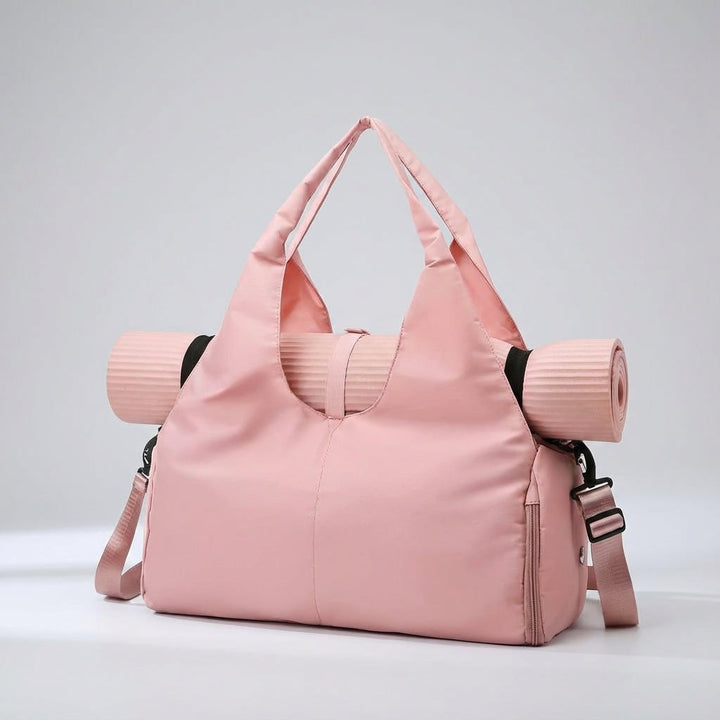 Water repellent gym duffel bag for fitness, featuring a separate shoe compartment & wet pocket.