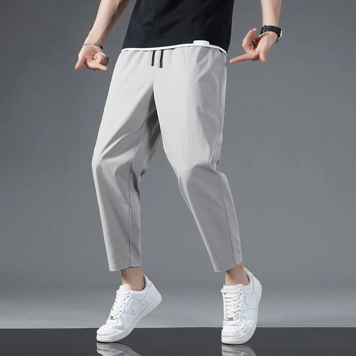 Comfortable unisex Zephy pants, perfect for everyday casual wear. Flexible and soft stretch fabric.